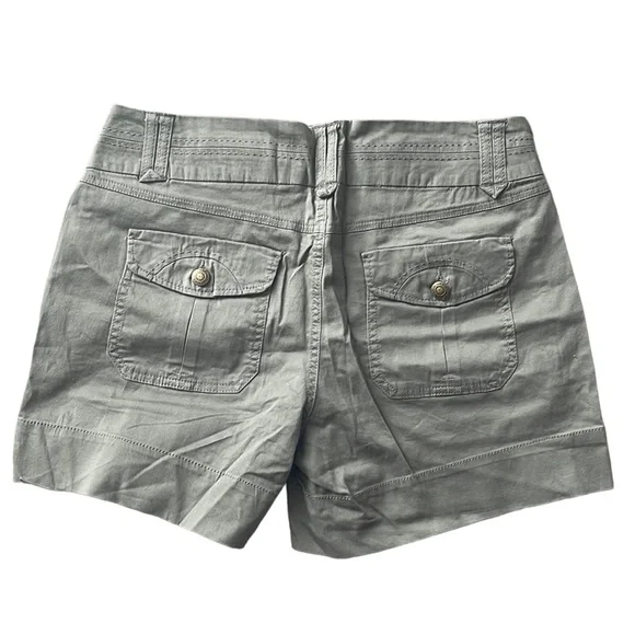 Dakota - Mid Rise Shorts - Picture 3 of 5